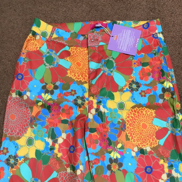 NWT Floral Pants - Picture 2 of 4